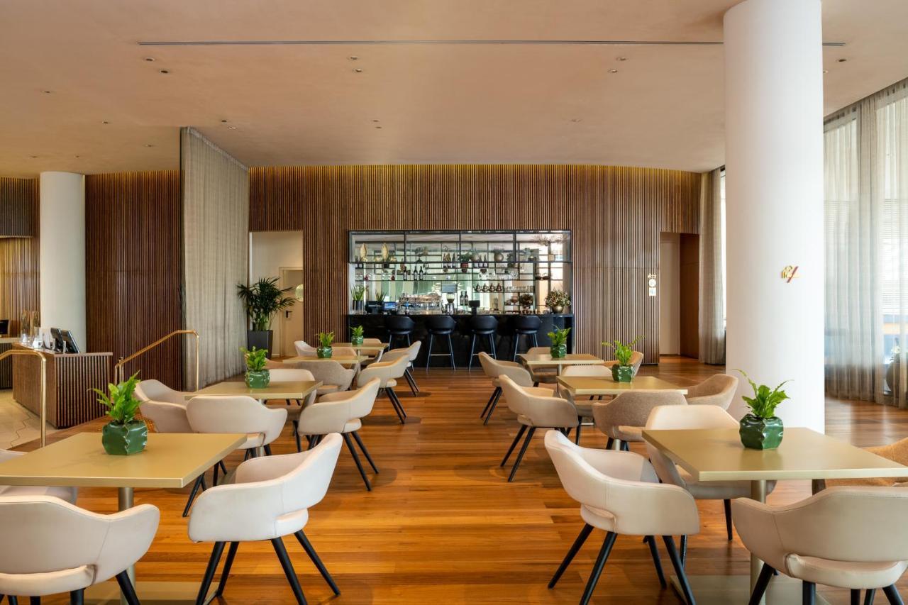 Vert Lagoon Netanya By Afi Hotels Exterior photo The lounge at the airport
