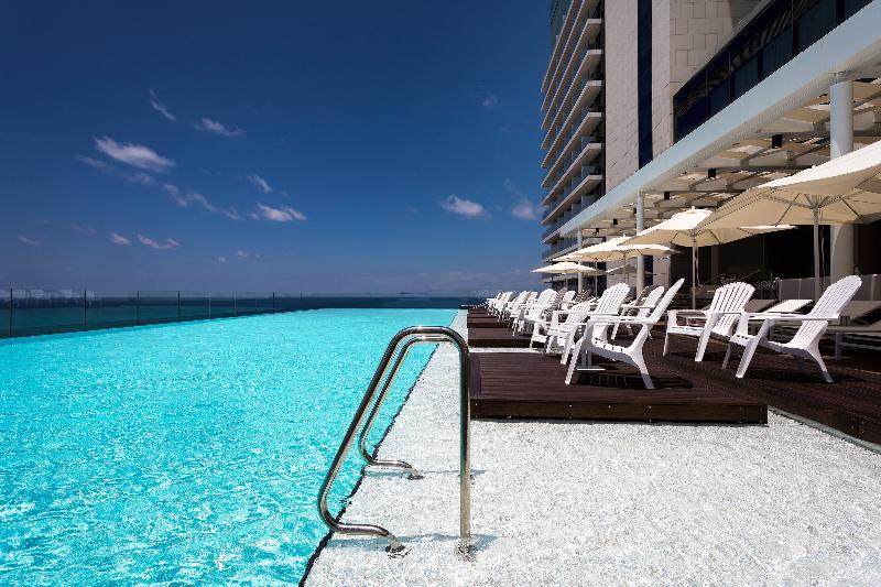 Vert Lagoon Netanya By Afi Hotels Exterior photo Infinity pool at the Hilton Maldives
